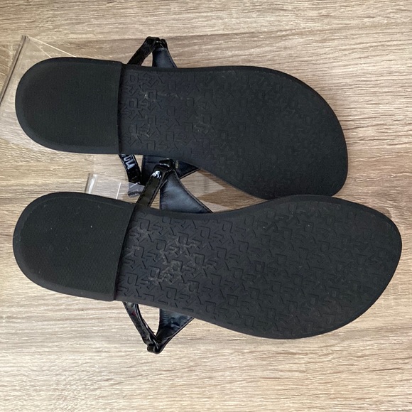 DNKY Donna Karan New York black thong summer Sandler Women’s size 6.5 M unworn - Picture 5 of 8